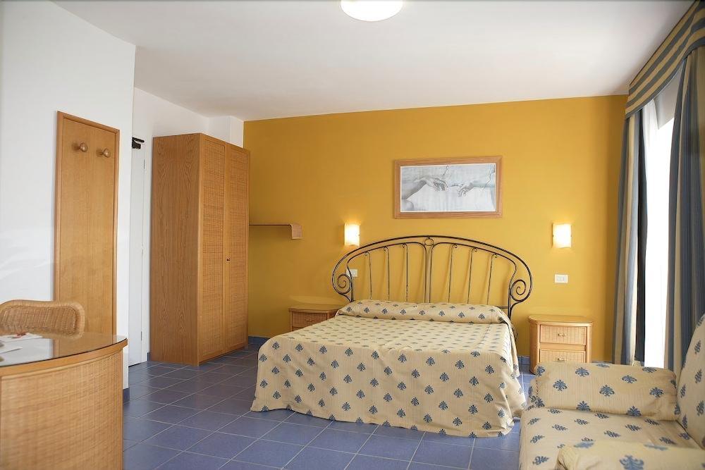 Hotel Garni' Serena Caorle Exterior foto
