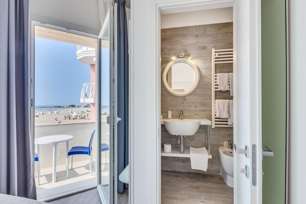 Hotel Garni' Serena Caorle Exterior foto