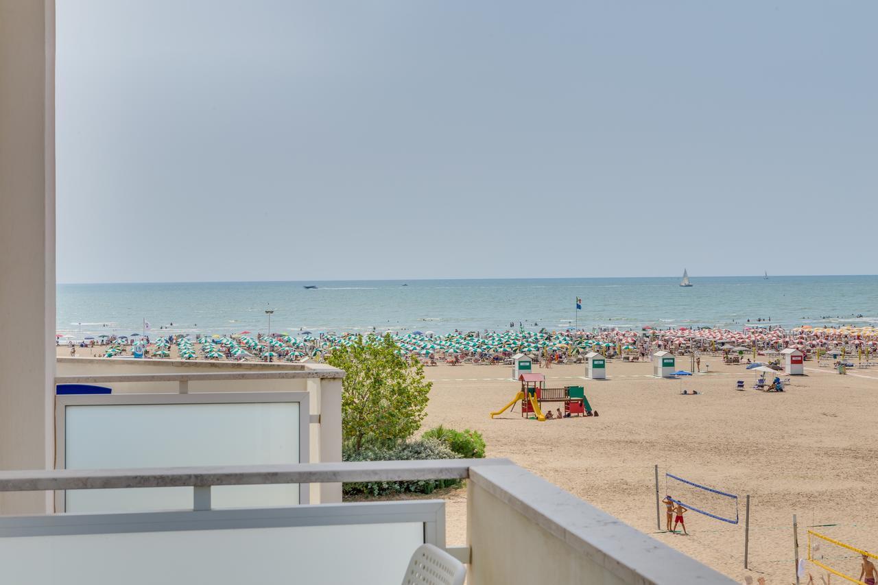Hotel Garni' Serena Caorle Exterior foto
