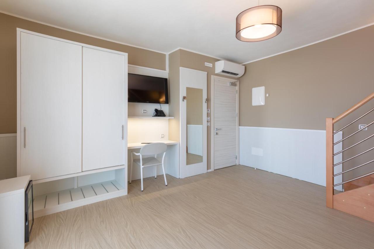 Hotel Garni' Serena Caorle Exterior foto